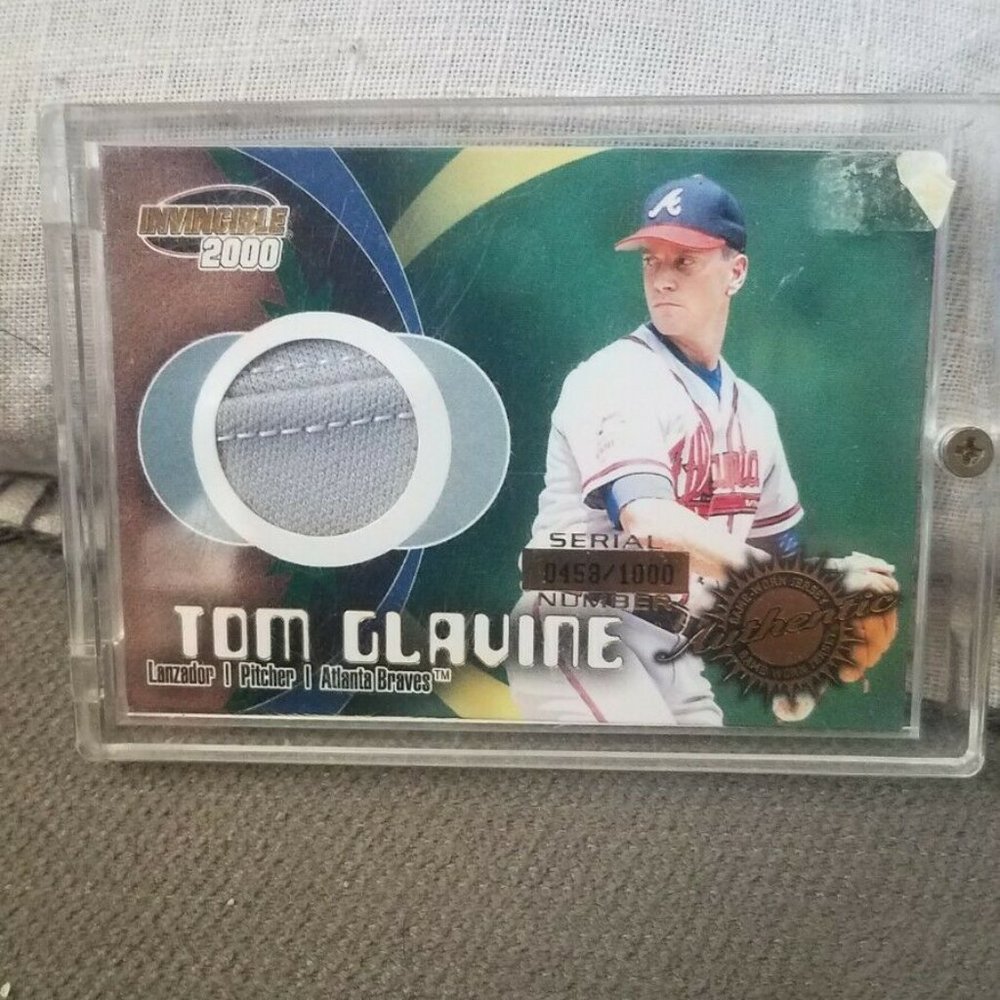 Tom Glavine ATL Braves 2000 Game used jersey card